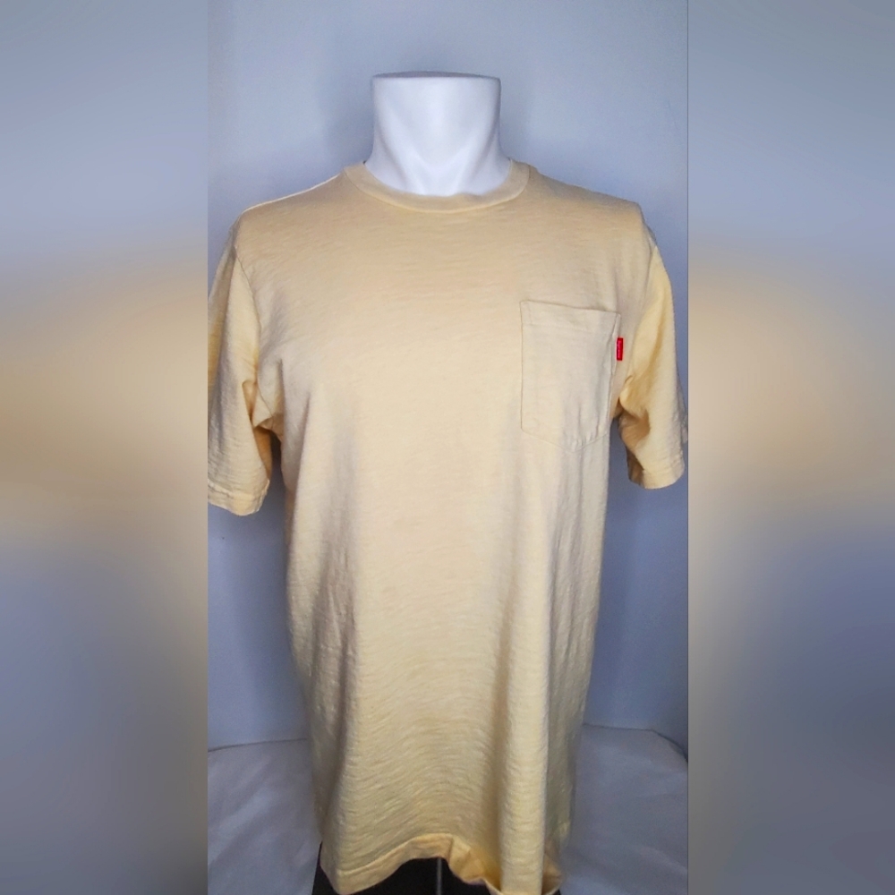 Supreme Size M - Men Yellow T-shirt 100% Cotton Label